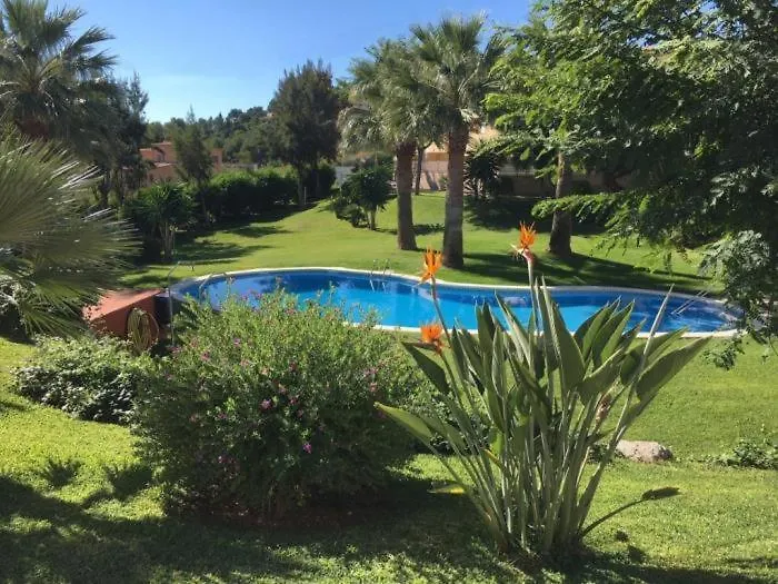 Villa Service - Illes Filipines Segur de Calafell